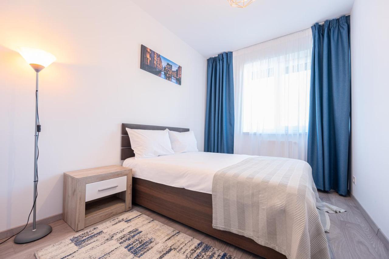 Serene Flat Apartment Oradea Bagian luar foto